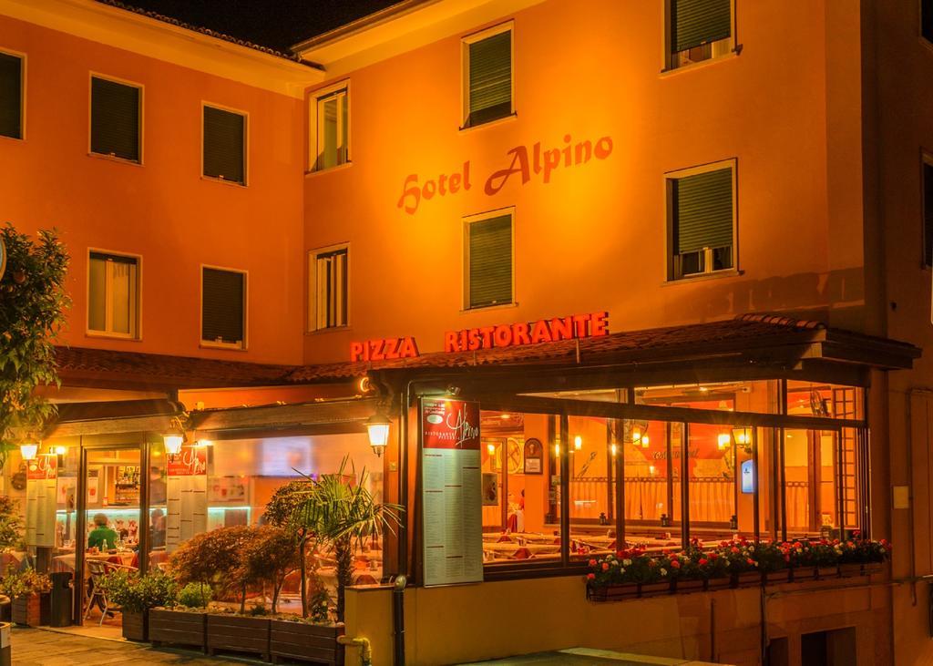 מאלצ'סינה Hotel Alpino מראה חיצוני תמונה